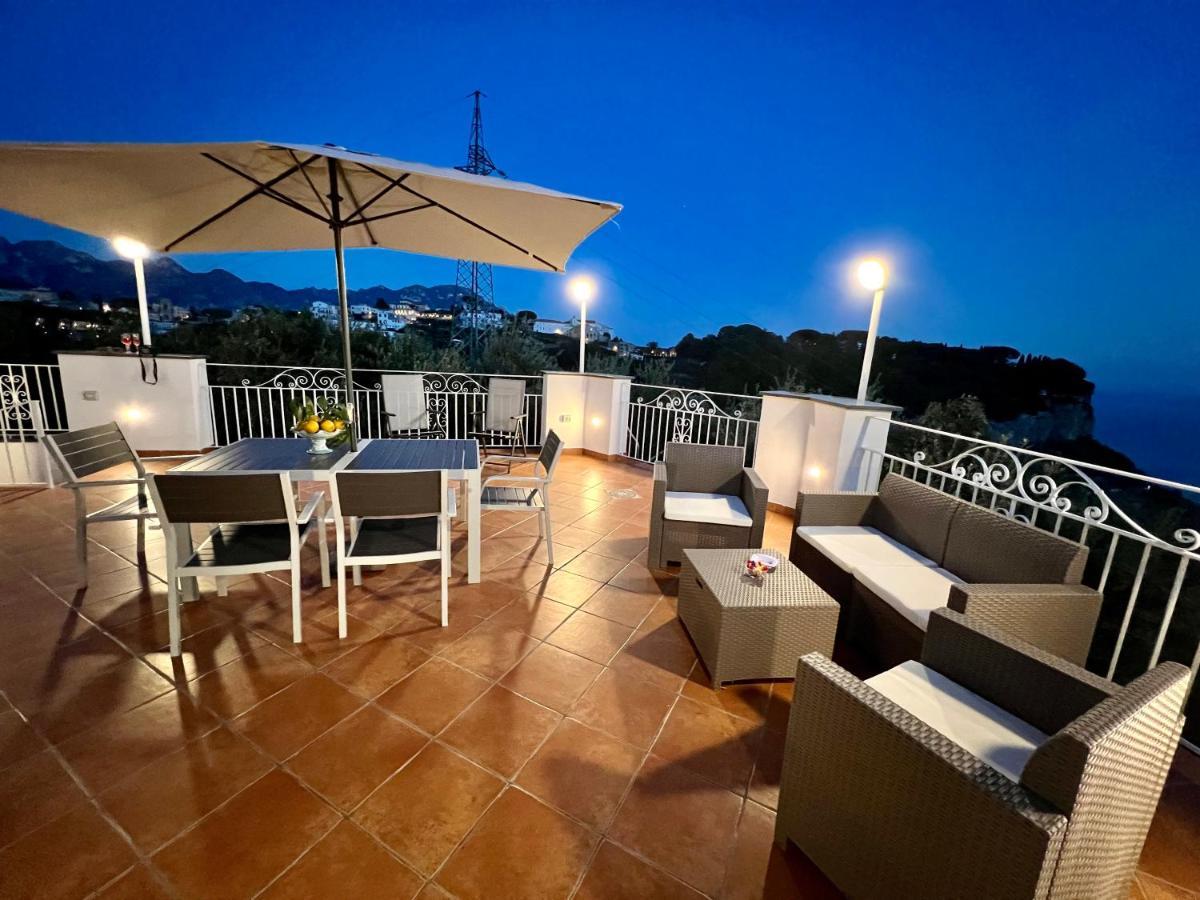 Infinity Experience Casa Vacanza Incantevole Con Terrazzo Scala Exteriér fotografie